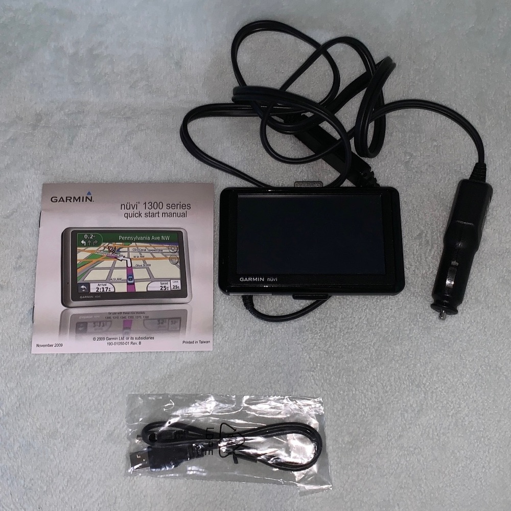Garmin nuvi 1300 Life time map GPS system
